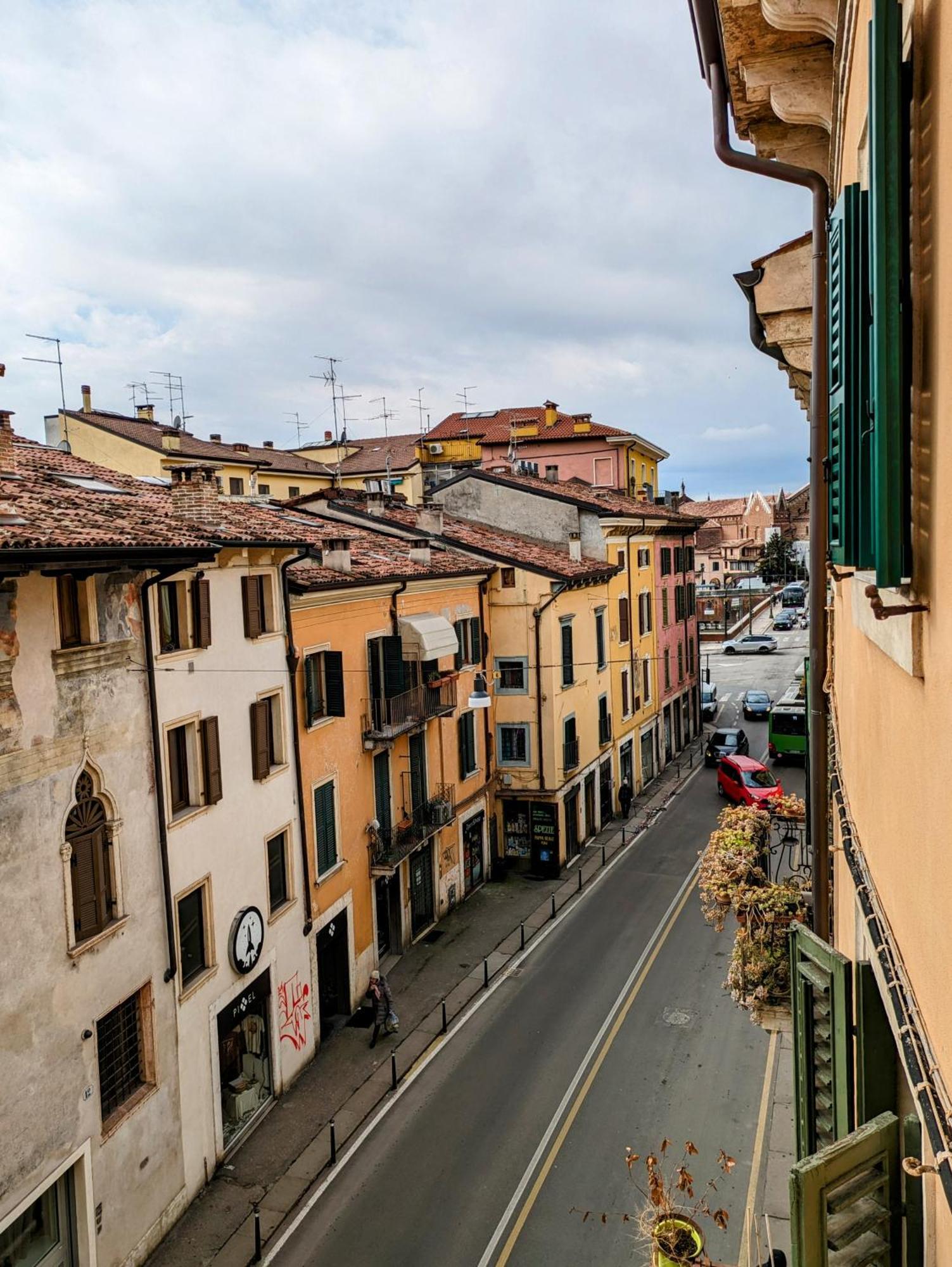 L'Appartamento Blu Verona Luaran gambar